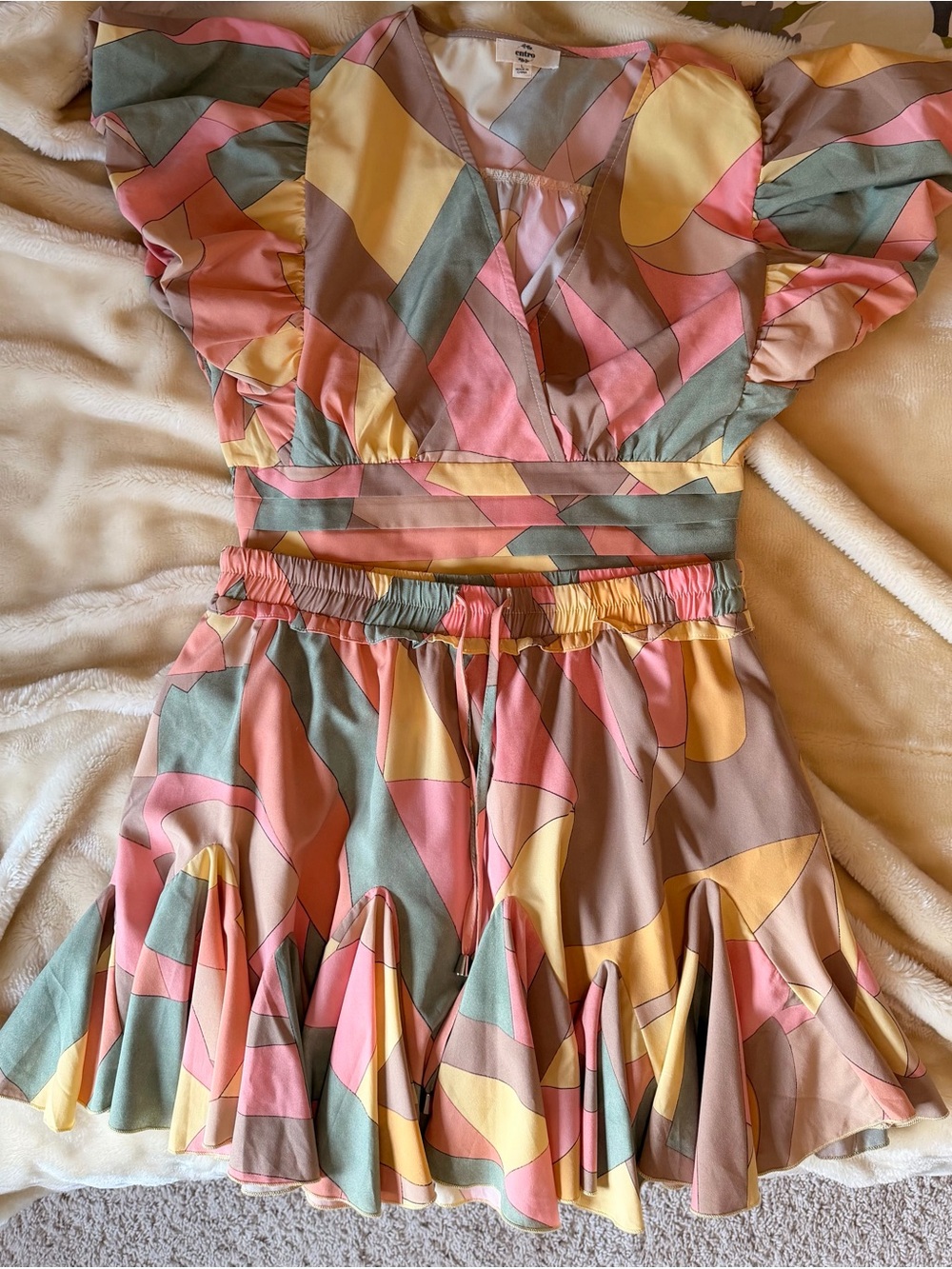 Entro Pastel Geometric Two Piece Set